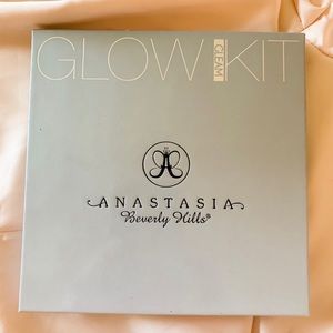 Anastasia Glow Kit Gleam